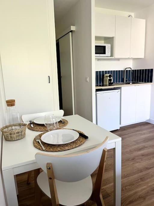 Le Garden - Studio Refait A Neuf Proche Mer Et Commerces Daire Cabourg Dış mekan fotoğraf